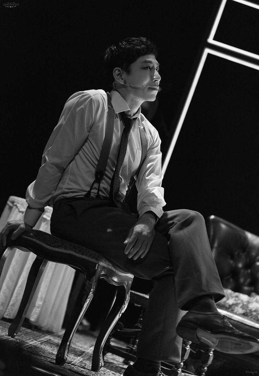 Loading704_pic's tweet image. 251225 미드나잇 액터뮤지션 낮공 스페셜 커튼콜
이승현 비지터

나 원하는 건 딱 하나,
가려진 진실 알리는 것 

#이승현 #미드나잇 #액터뮤지션