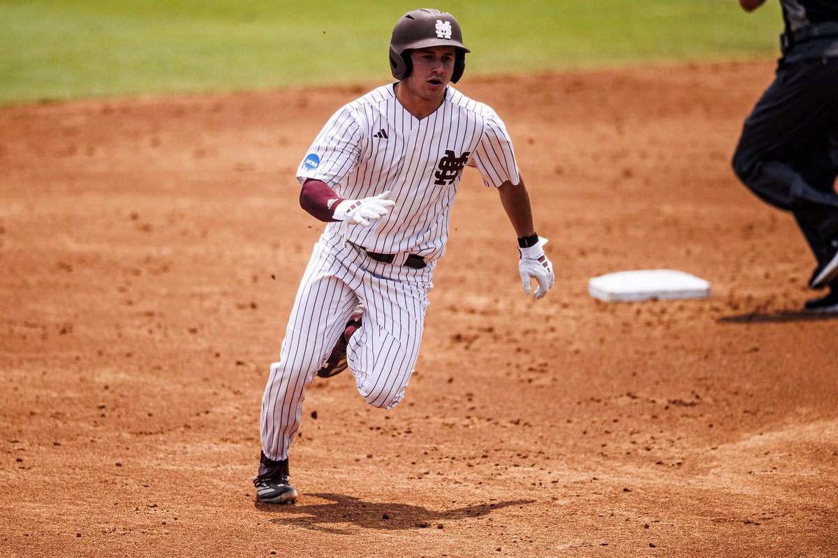 HailStateBB's tweet photo. 4️⃣9️⃣ days until Opening Day!

#HailState https://t.co/0g7WnfAGIm