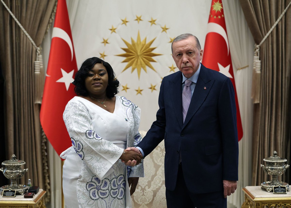 As I mark my first year as Sierra Leone 🇸🇱 Ambassador to Türkiye  🇹🇷, looking back, I am grateful for a successful, impactful and amazing  twelve months!
The team is result oriented.
Again, I am thankful !!