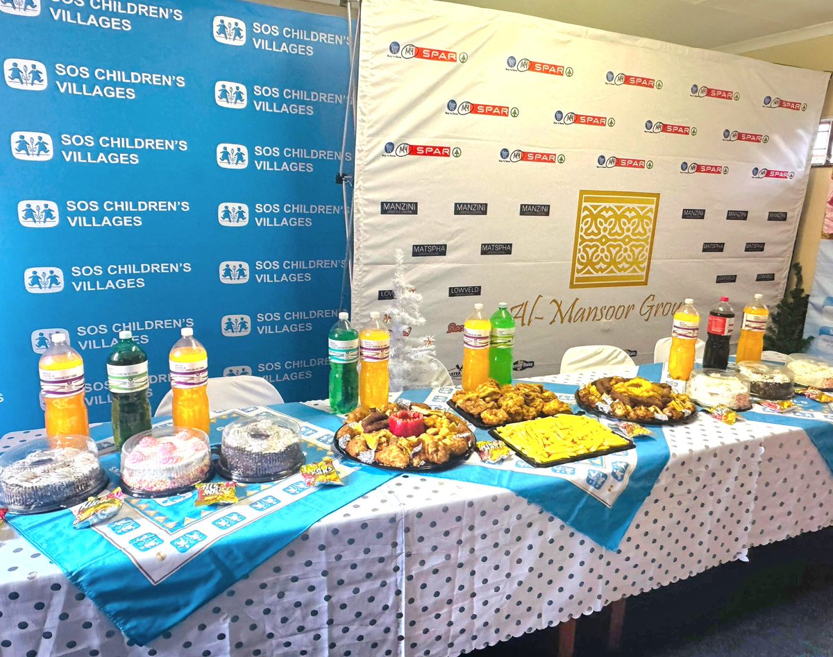 Super Spar Mbabane shared the joy of Christmas Day with children and families at our Mbabane village, echoing the National Director’s call to support children in need.
To share with families in Nhlangano, Siteki or Mbabane, contact 76400 273.
#SpiritOfGiving #SOSCVEswatini