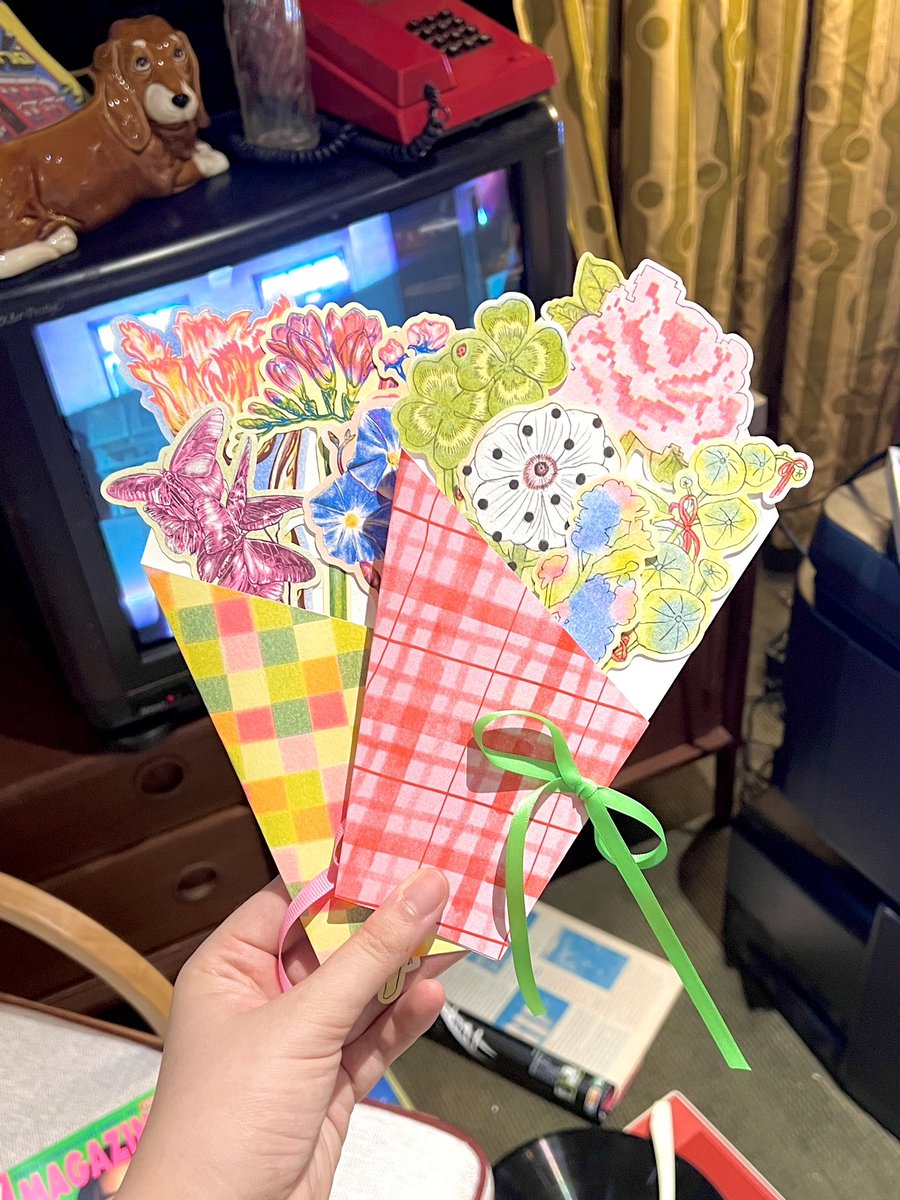 twoinrow's tweet image. Two in Row มาจัดเวิร์คช้อปจัดดอกไม้ริโซ่ และโฟโต้บูธริโซ่ที่ The Corner House เจิรญกรุง งานจัดถึงวันอาทิตย์ที่ 28 น้า อยู่ตั้งแต่ 12.00-21.00 เลยค้าบบ รอบนี้โฟโต้บูธมีเฟรมใหม่ที่ทำร่วมกับ The Corner House และ Jen.two ด้วยน้าาา