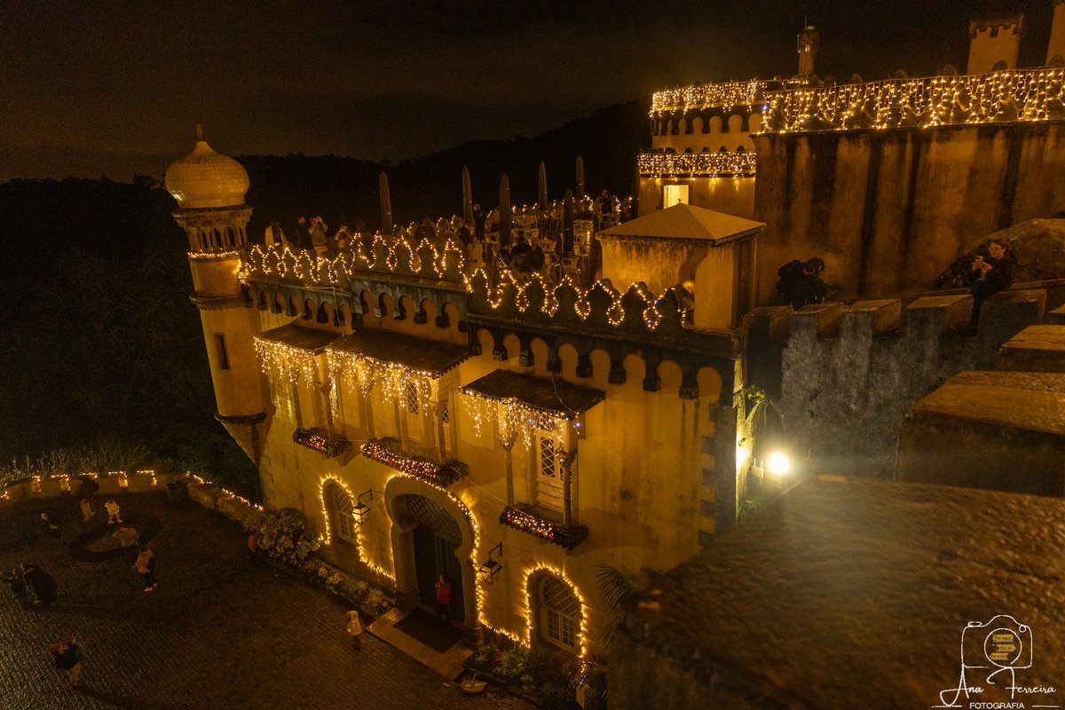 alentejo_1970's tweet image. A magia do Natal em #Sintra 🌟
(credits to owner) 📸