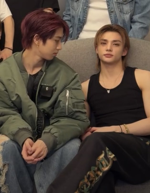 hyunsungluver's tweet image. do they want each other?