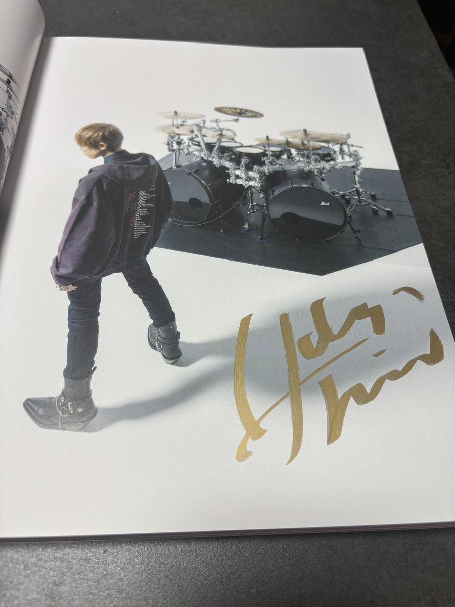 ラリルレ論  サイン入り 直筆サイン入り】ラリルレ論 野田洋次郎 RADWIMPS - メルカリ