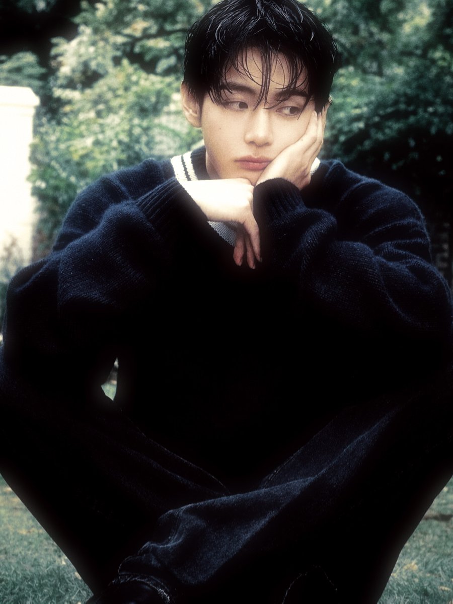 Taevcrew's tweet image. dreamy boy