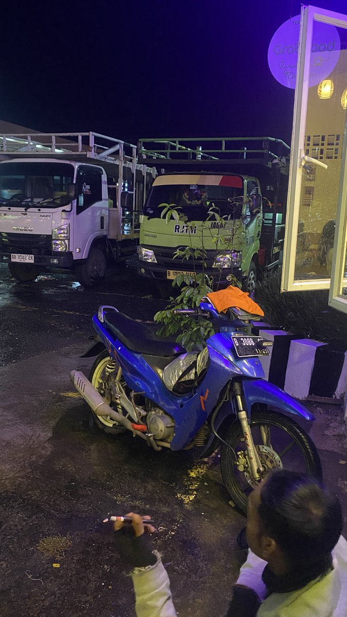 pulang kampung naik shogan, btw di cycle ini BTC selalu ATH saat aku di kampung. Halu sih kali ini ya