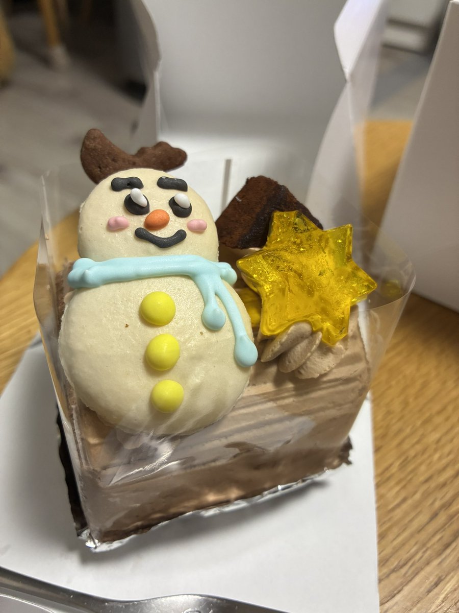 MARKUN333's tweet photo. クリスマスの日まちがえた https://t.co/dvojUpQuof