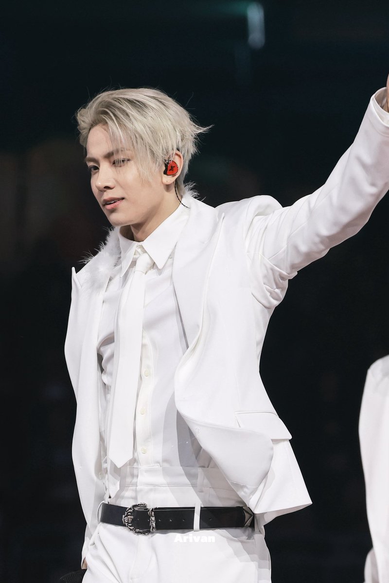 Arivan1015 tweet media