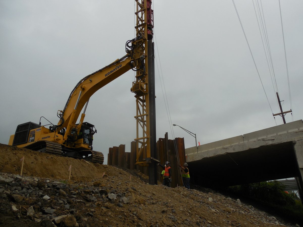 buckmag's tweet image. MKT Manufacturing’s ELS (excavator mounted lead system) set up in a 60’ configuration on a Komatsu PC600.
#Pilebuck #MKT #Deepfoundations