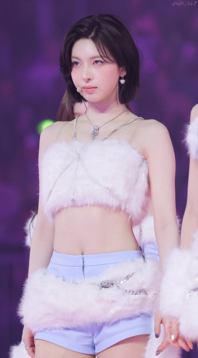 251225 SBS

☃️

#배이 #BAE 
#배블왔솔
#NMIXX #엔믹스