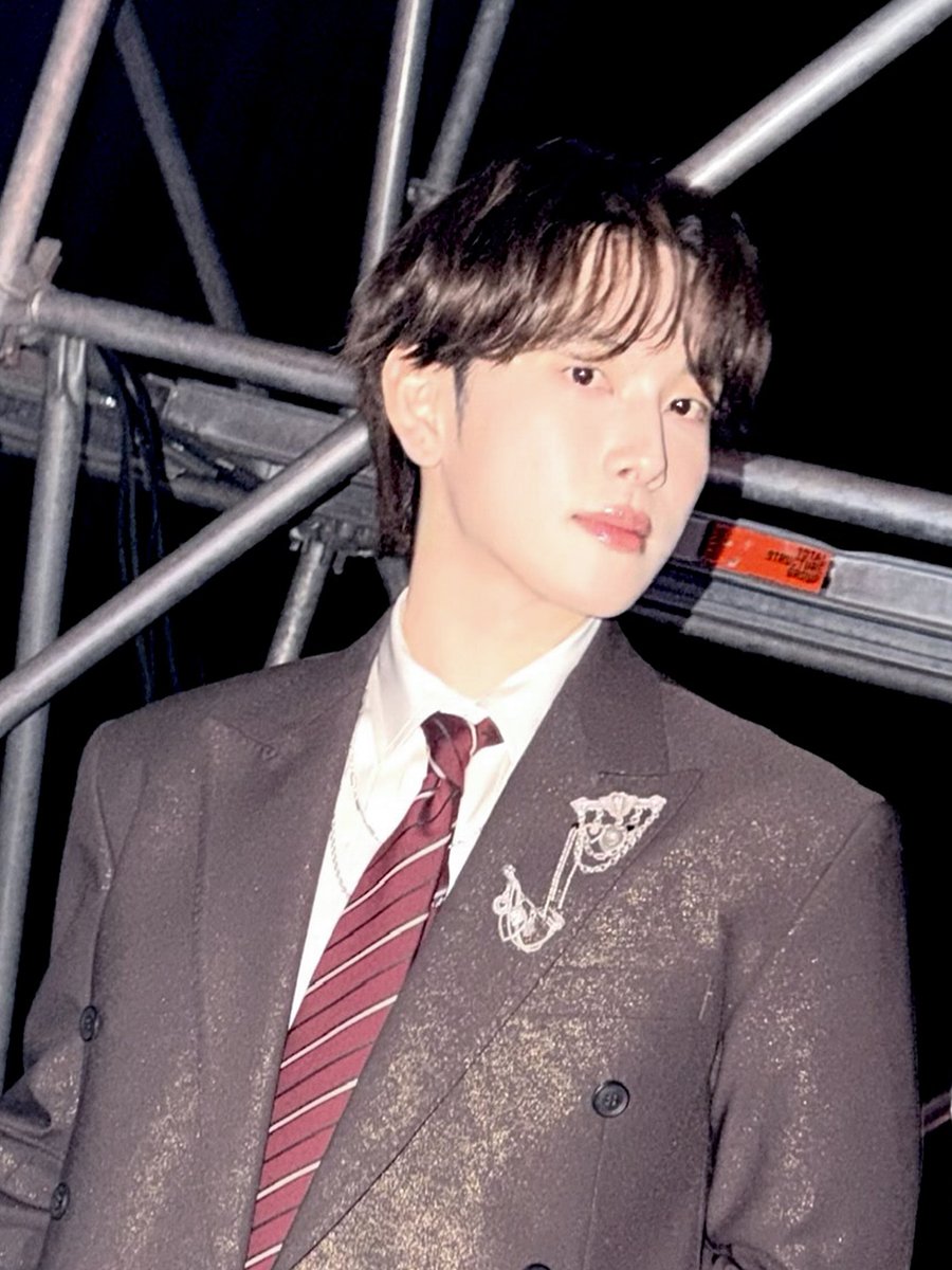 더 시즌즈 - 10CM의 쓰담쓰담 🌹💝

#YIMSIWAN #임시완
#TheReason #YimSiwan_TheReason
#THEBLACKLABEL #더블랙레이블