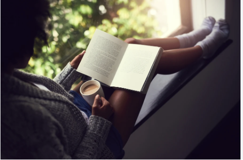 MetamorphLitAg's tweet image. 📚✨ Boxing Day is the perfect time to cozy up with a good book and unwind! 📖❤️ #BoxingDay #ReadingTime #RelaxAndUnwind #BookLovers