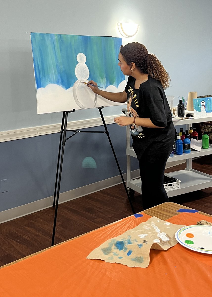 NextStepHC's tweet image. West Newton Healthcare's residents had a blast following along painting their snowmen! 🎨⛄️✨#PaintAndSip #creative #snowmen #winter