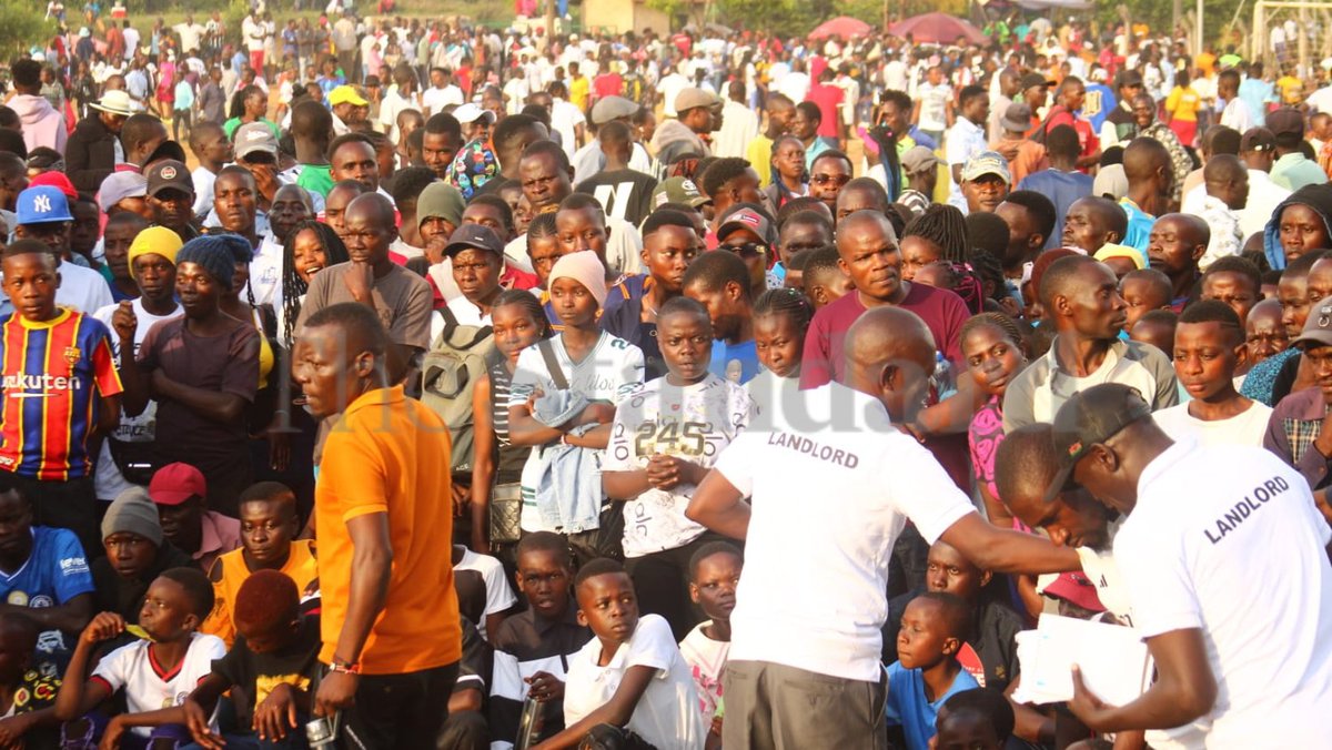 StandardKenya's tweet photo. Sports lovers throng the Mwangaza Secondary School playgrounds in Shibuli on December 26 during the thrilling finals of the Bishop Khamala Cup 2025 Edition, an event attended by over 5,000 spectators and graced by CECAFA Secretary General Nicholas Musonye.

Pictures:Mary Imenza https://t.co/k88oj4UdrX