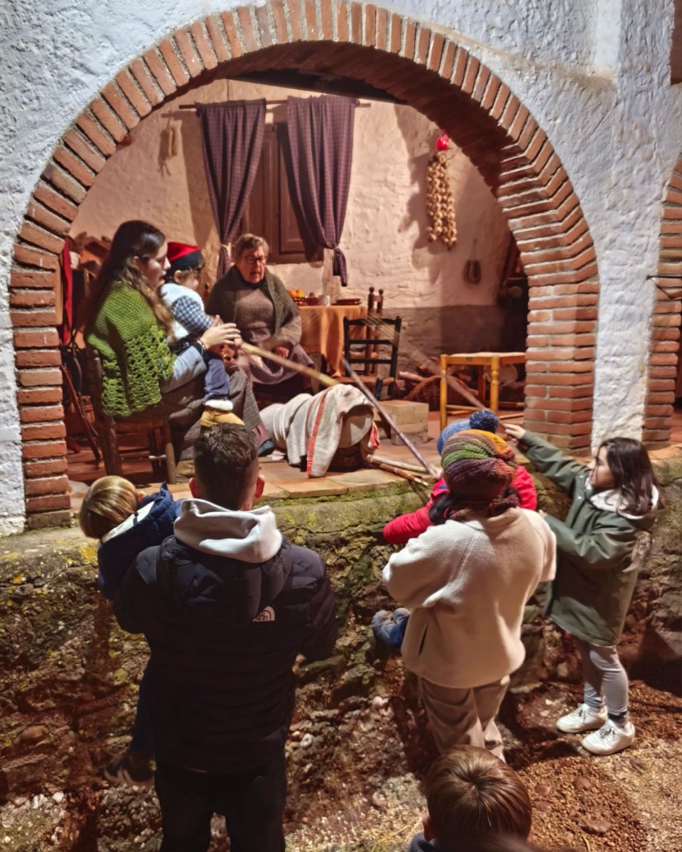 👨👩👧👦 Avui, dia de Sant Esteve, és perfecte per viure el Nadal en família. Avui hem hagut de cancel·lar les representacions per les condicions climàtiques adverses. Els imports de les entrades s'abonaran automàticament pel mateix mètode de pagament en els proper dies.