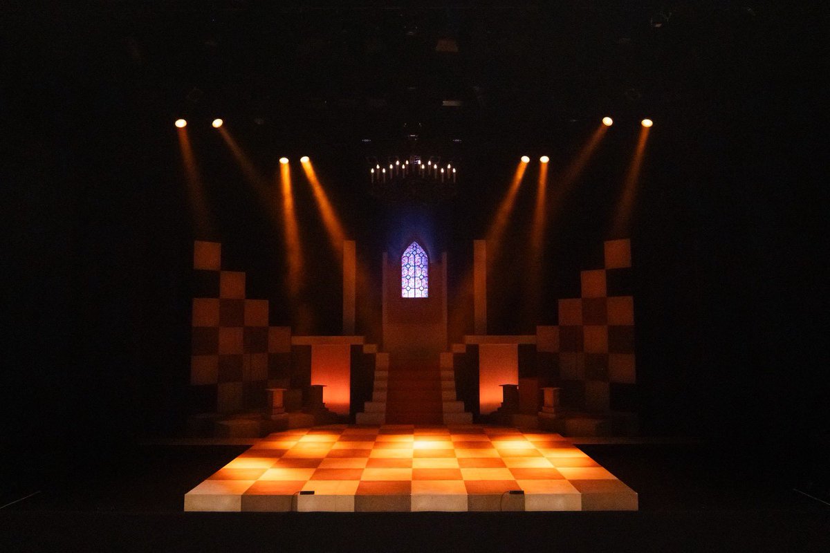 keizo11's tweet photo. #真実の仮面
日付変わって本日開幕ですよー!
今回はちゃんと劇場います!体調不良になってません!
#TTL10周年 で休止前最後の公演。
プレイヤーじゃなくとも劇団員みんなと一緒に劇場にいれてよかった!
娘も可愛がってもらったし^_^

ぜひ劇場で唯一無二の世界観のTimelessをお楽しみください! https://t.co/4nxhSV1OwQ