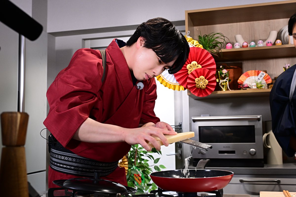 宮舘涼太 セット(RAYS、スノワ) Snow Man Dome Tour 2024 RAYS 【宮舘涼太】ジャンボうちわ オンライン