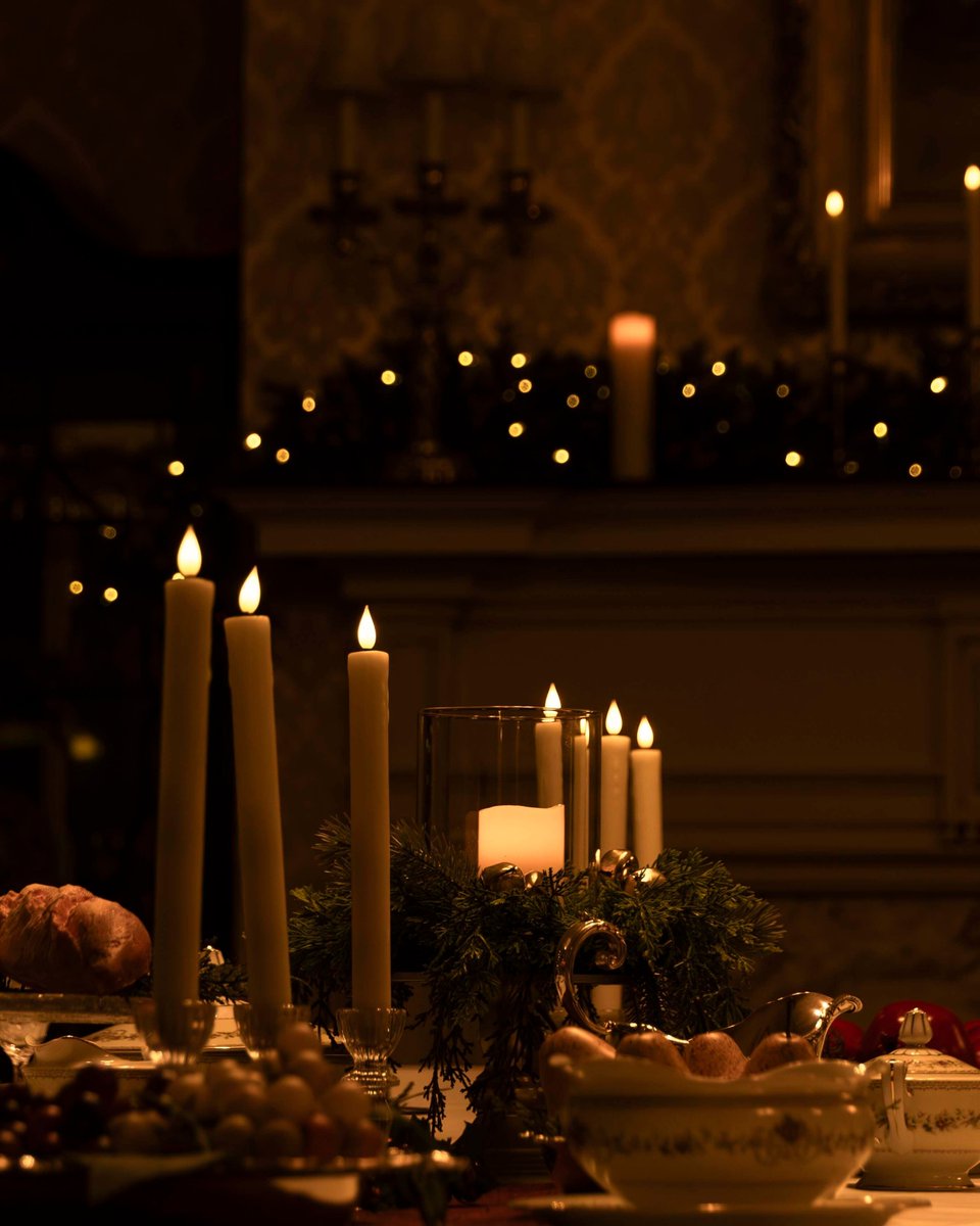 Glensheen's tweet photo. See the mansion decorated for the holidays at night for the last time this season. Tours run from 5-8 pm through December 28th.

Visit https://t.co/4NLSrF67vL for tour options and available times.

#glensheen #christmastours #candlelighttours #holidaymagic #onlyinmn #duluthmn https://t.co/LtUOLMK5CY