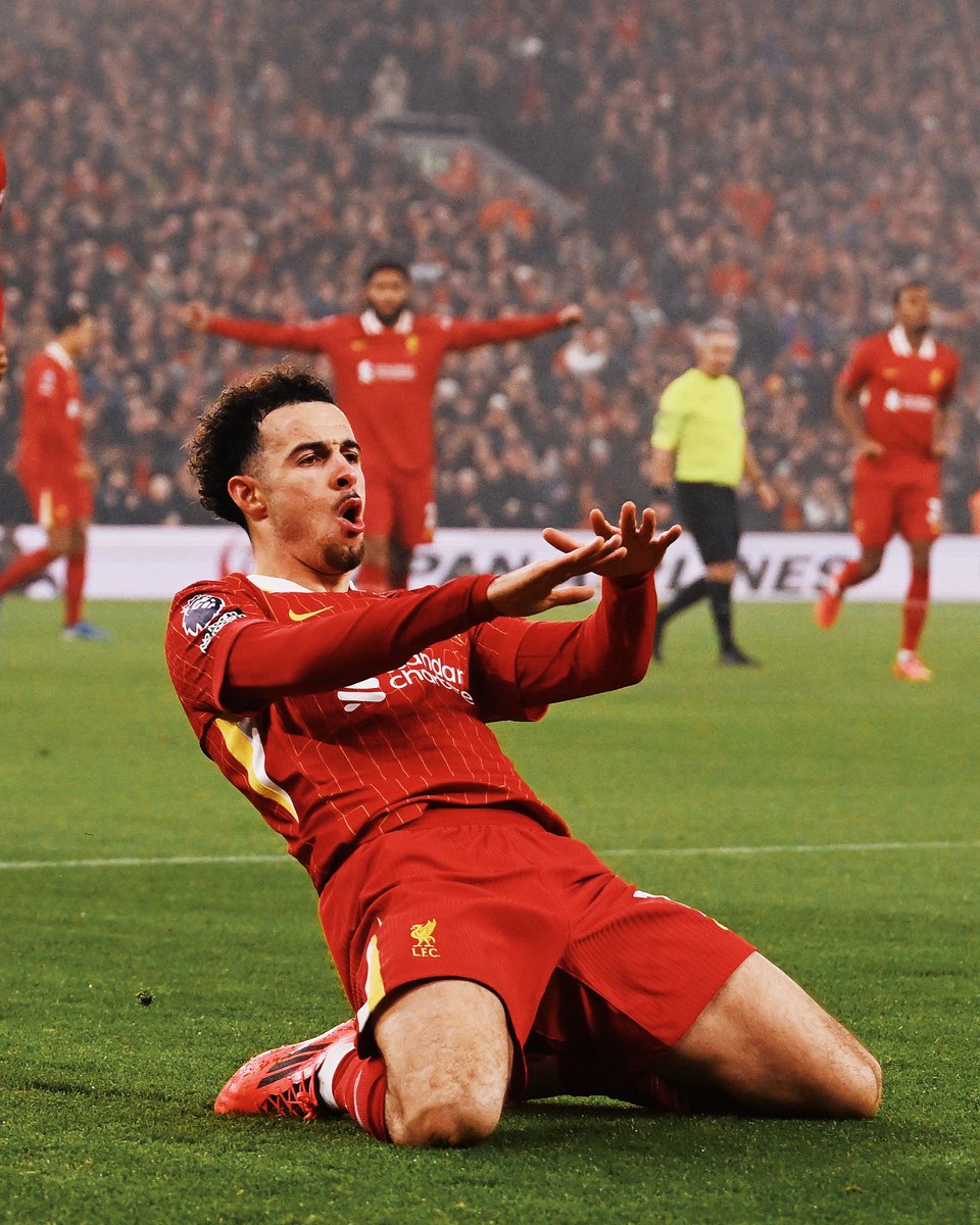 LFCUSA's tweet photo. Boxing Day mems 🥰💭 https://t.co/DckT4VxSFY