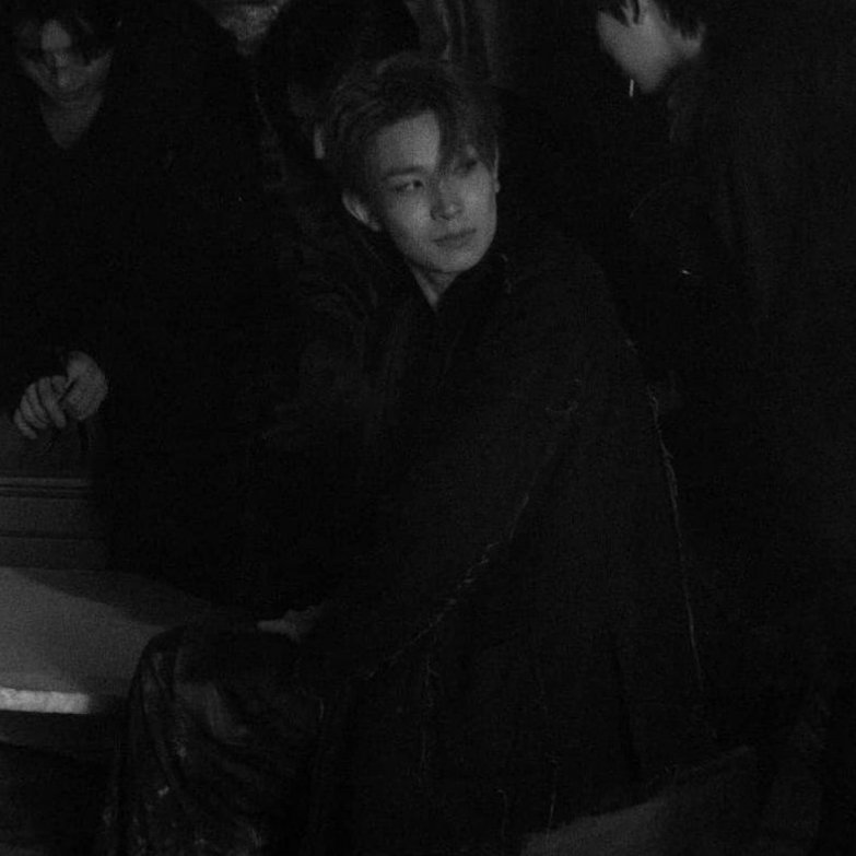 forevxn_'s tweet photo. #HEESEUNG WTF?????? https://t.co/IH78g50OMo