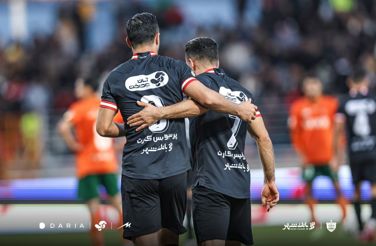 پروفسور فوتبال tweet media