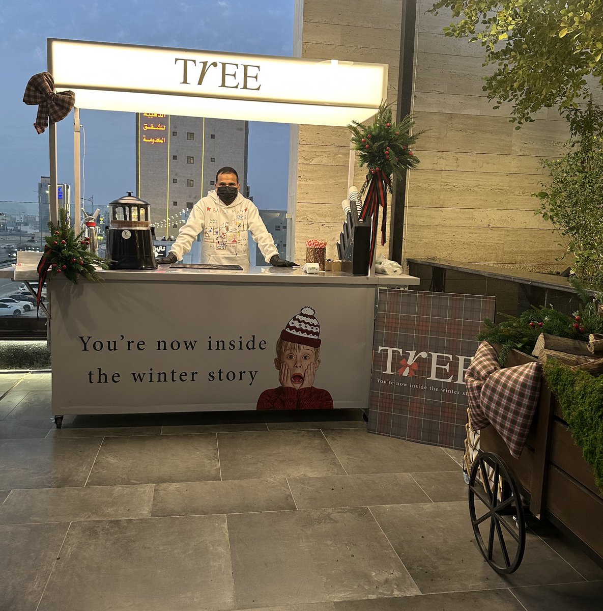 tour_a_world's tweet photo. شتوية تري ⛄️❄️🎄
في الأحساء 📍

#cafe #coffee #hotchoclate https://t.co/jnJGRDlAbw