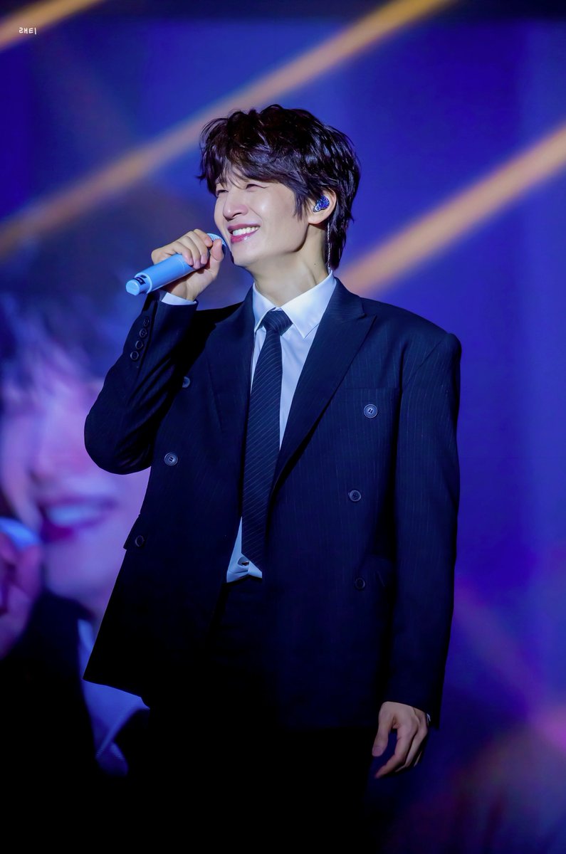 251221 god concert < ICONIC BOX > 

항상 웃음만 가득하기를🩵

#손호영 #god #지오디