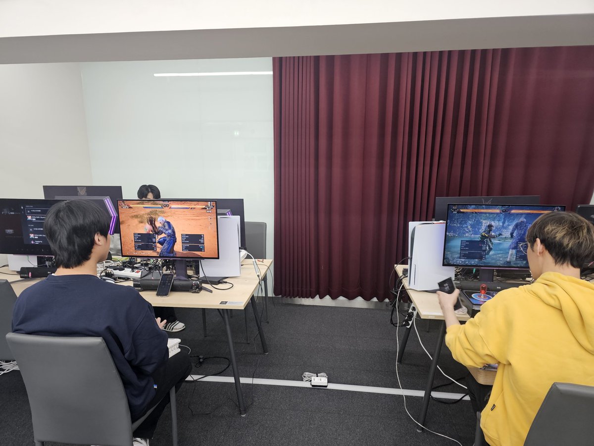 𝒊𝑲𝑨𝑹𝒊 tweet media