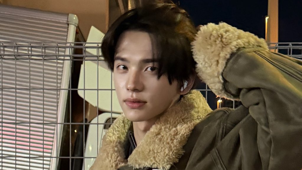 luvyudoz's tweet image. YES !! HANJIN GETS IT !! #shinyuforeheadluvr