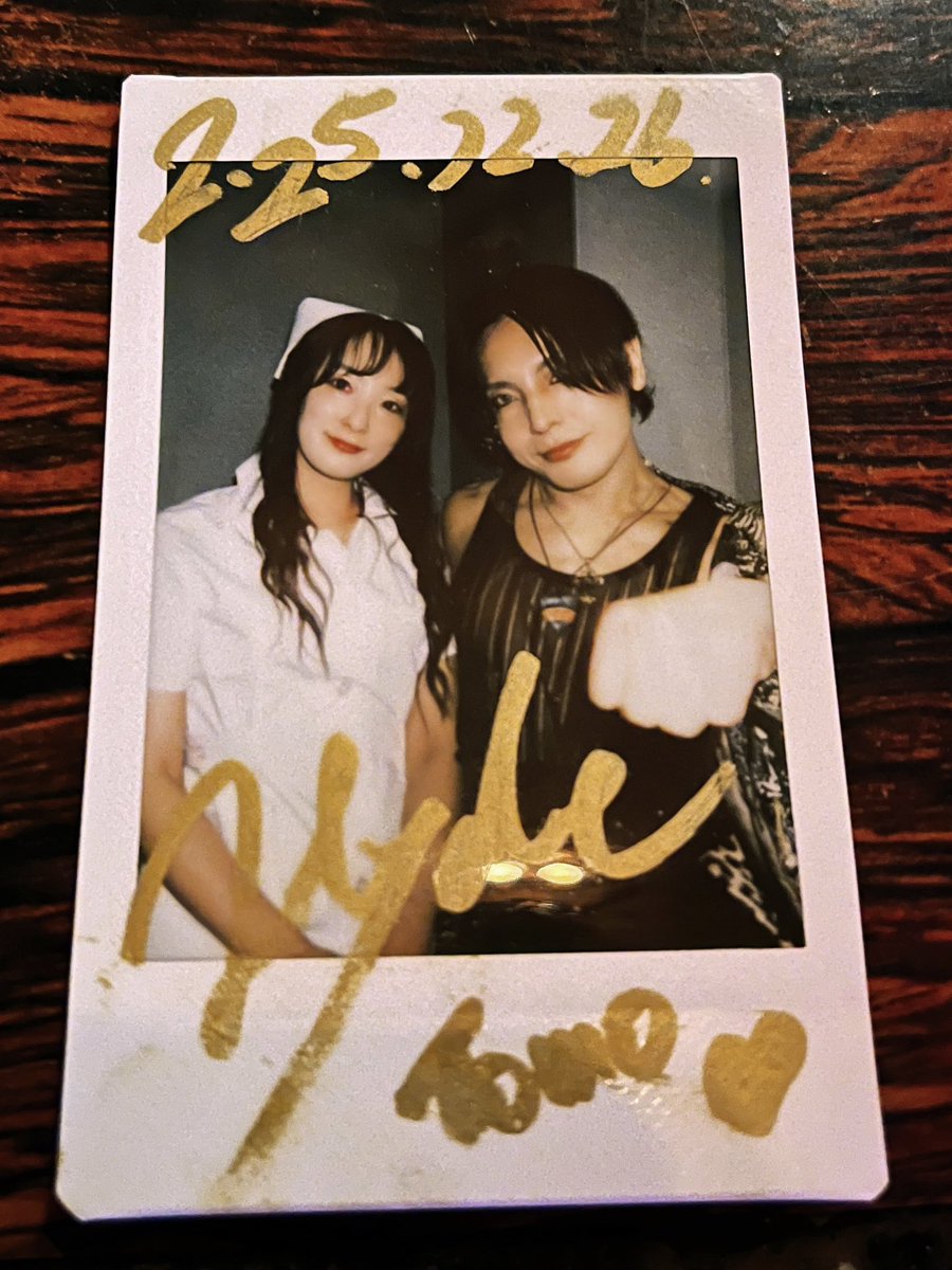 jadorevinrouge's tweet photo. 問：このカオスな状況について解説せよ💉笑

対バンファンのおねーさんたち、今度一緒にナゴヤ座さん行こーねー🫶

#忍者隠密隊BCA
#CLUBZion https://t.co/PICTWutbb8
