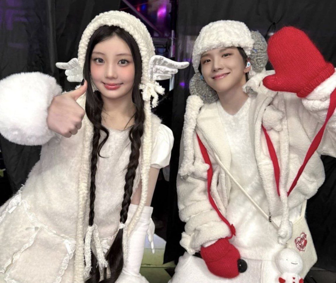 twinklelyshy's tweet photo. FROM THIS TO THIS ANJUYYYYY EGILUY MANTAB BAT #BYEONGAGI SETIR SENDIRI BOSKU https://t.co/JKd3rxROnd