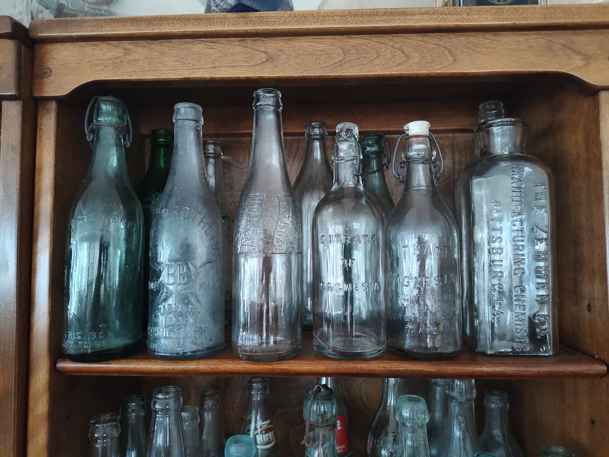 Georgeevans2051's tweet photo. I  opened an eBay store for my bottle collection and stuff to help pay medical bills, anything you can do would be much appreciated. Thank you very much ❗🇺🇸 Maga Patriot 🇺🇸 https://t.co/mI4cIIozUF https://t.co/otEYQ4ysol