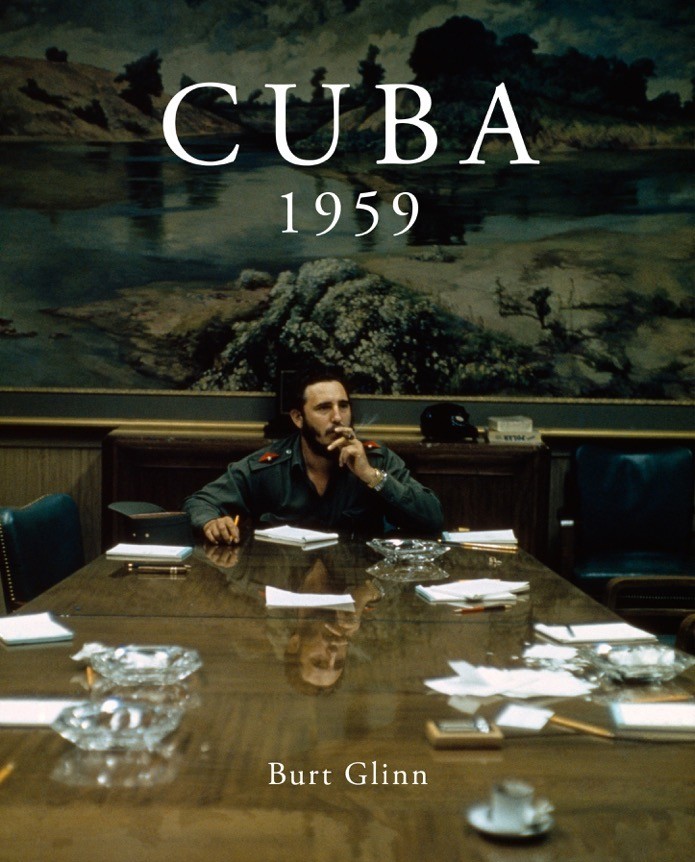 📚Libro: "Cuba 1959"

📌El presente libro incluye más de 100 imágenes inéditas del autor en su viaje a La Habana en 1959 donde captó los primeros momentos del triunfo de la Revolución.

fidelcastro.cu
#100AñosConFidel #Cuba #Revolución #FidelCastro #SomosCuba