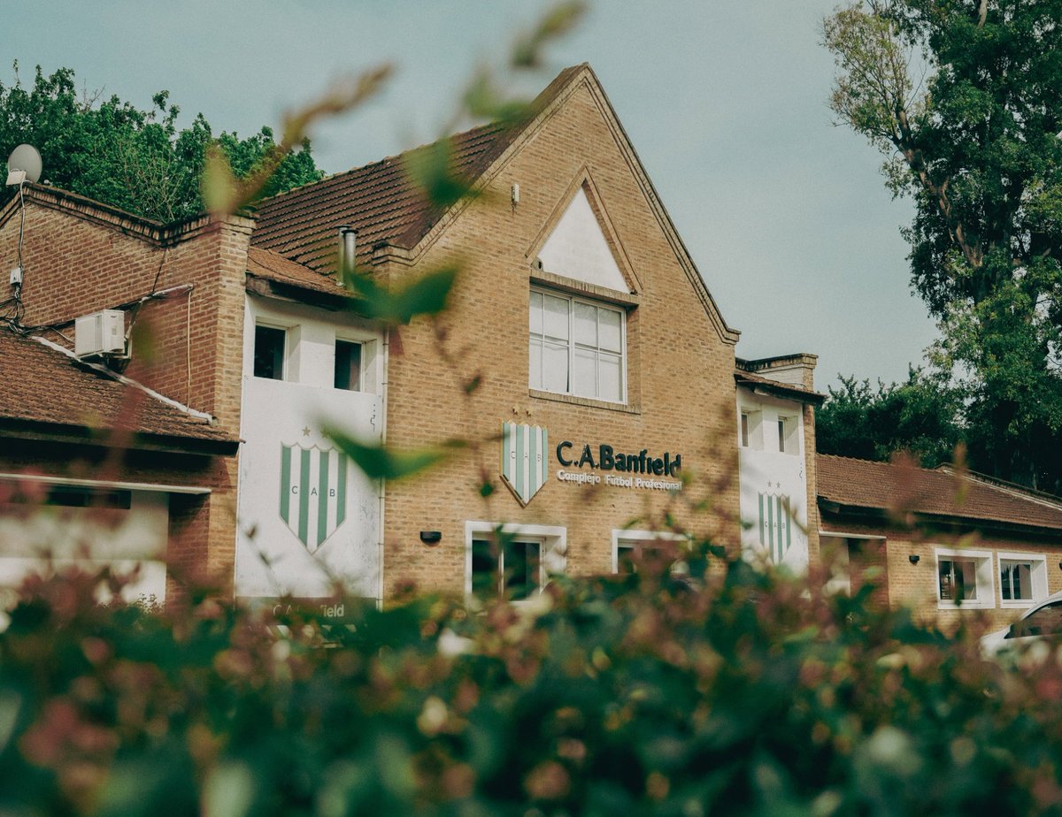 🇳🇬🔜 El plantel está citado a las 16:00hs en el Campo de Deportes para comenzar a entrenar.

#Banfield retornará pensando en el 2026.
