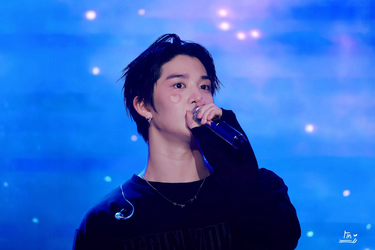 251221 BEGIN YOUNG Taiwan

우리가 더 고마워 지녕아 🩵

#배진영 #BAEJINYOUNG