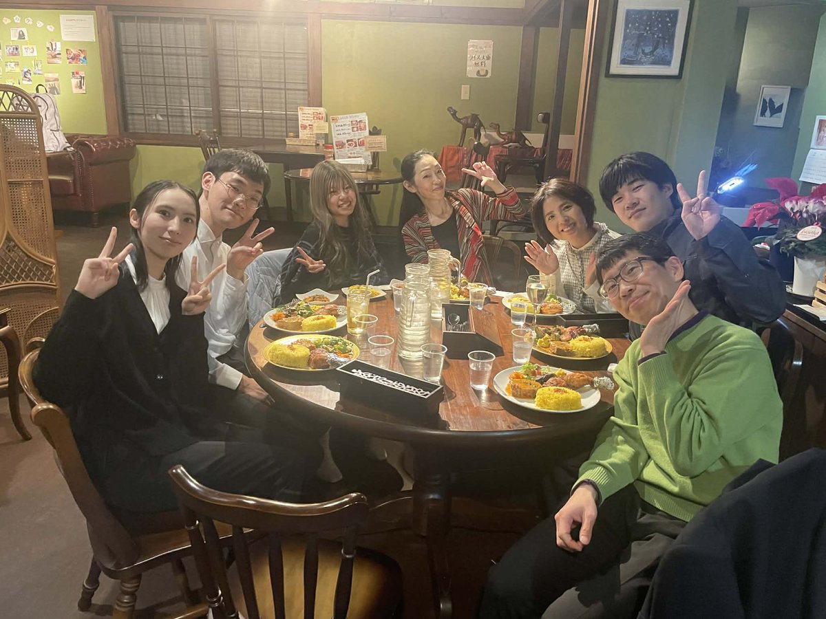 hiragi_kao_ru's tweet photo. 星の王子さま、玉川学園ムビリンゴ、２日間のステージ終演しました。
明日27日は多摩センター会場、音楽工房コルコバードです。13:30の回は満席、15:50の回はまだ少し大丈夫です。 https://t.co/Bmakvglisq