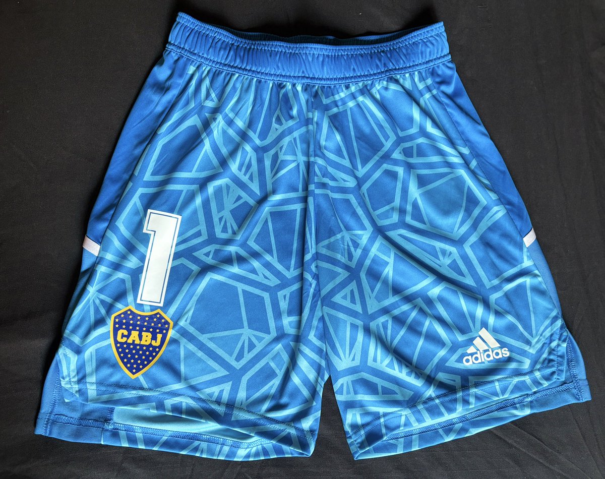 macielburrone1's tweet photo. @marto_m3 Short Titular 2024 Talle M nuevo con etiqueta $55mil
Short Arquero 2023 Talle S nuevo sin etiqueta $70mil
Short Arquero 2023 Talle L naranja $70mil
Pantalón entrenamiento 2023 Talle XL $120mil

Hago envíos a todo el país por correo argentino https://t.co/AYkoDwGhKS