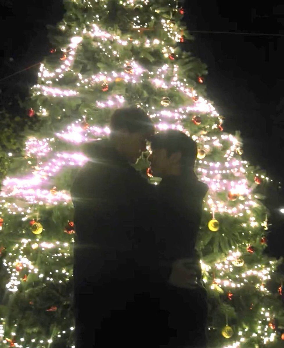 crypticsens's tweet image. it was such a wonderful day yesterday and i got the most thoughtful presents one could ask for. but the best present i hoped to have was you with me for christmas:( and im so glad santa granted me that.