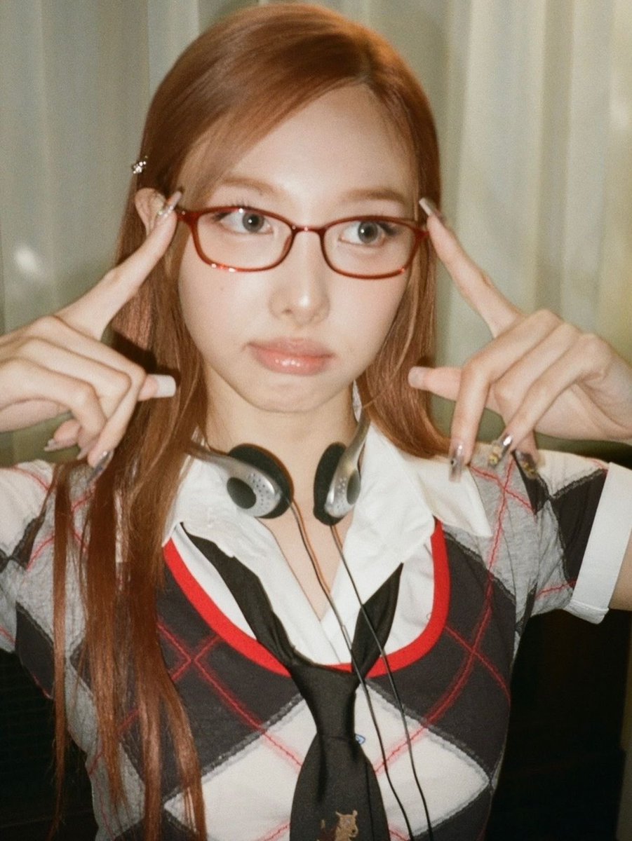 nayeonieyny's tweet image. Hello once, welcome to @nayeonieyny dedicated to #NAYEON #나연 

please rt and like to support  ૮꒰ˊᗜˋ* ꒱ა