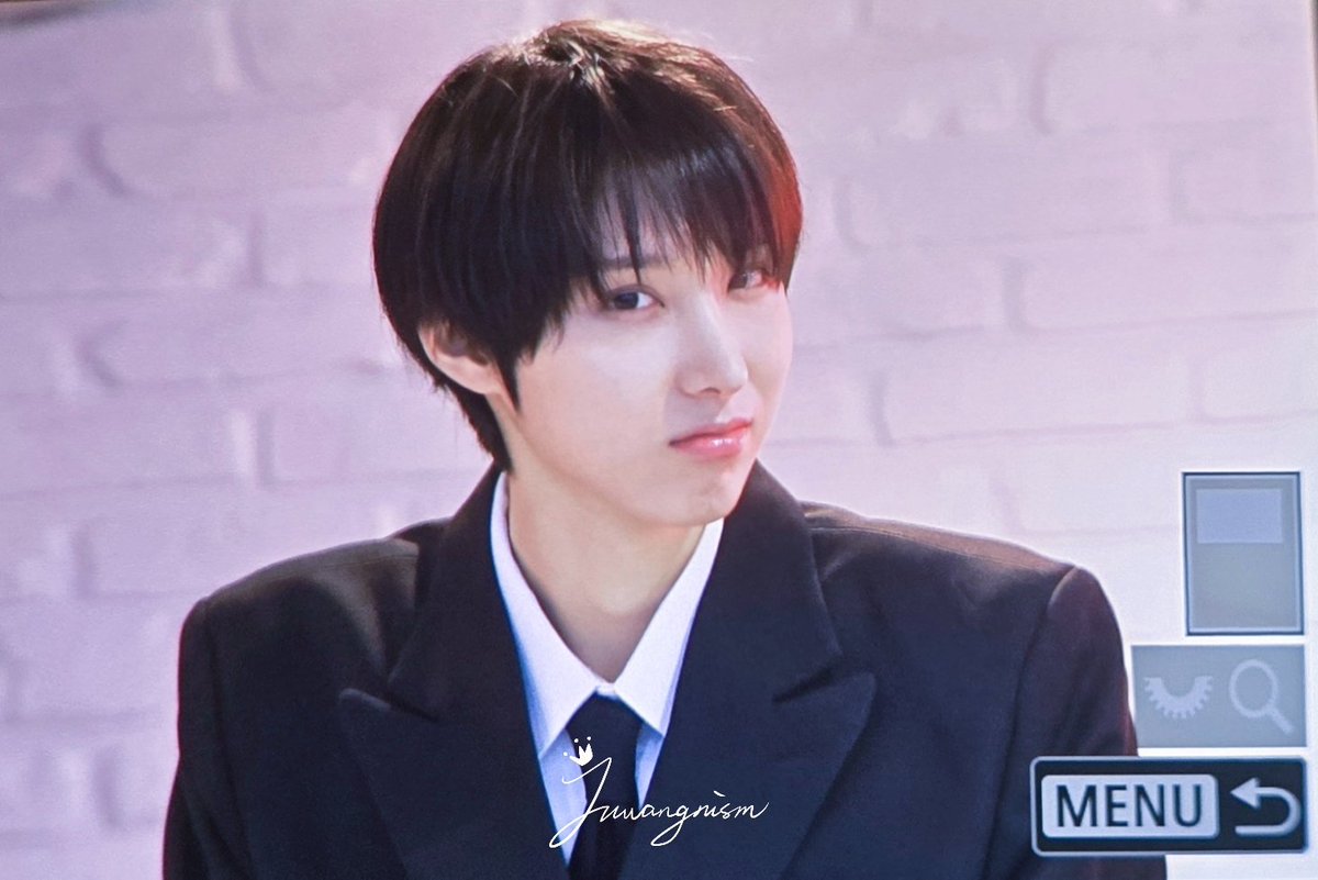 Juwangnism_0502's tweet image. 251226 멬스 스페셜 
또 왜 삐지셨나요, 우리 아가씨. 
#주왕 #Juwang #ジュワン
#킥플립 #KickFlip