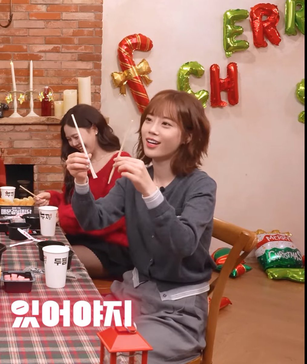 jyonpy0220's tweet photo. 귀여워ㅋㅋ
언니 나는 그 마음 알아요😂

#kara #허영지는지금도배고파 #허영지 https://t.co/vQmGTWlEeo