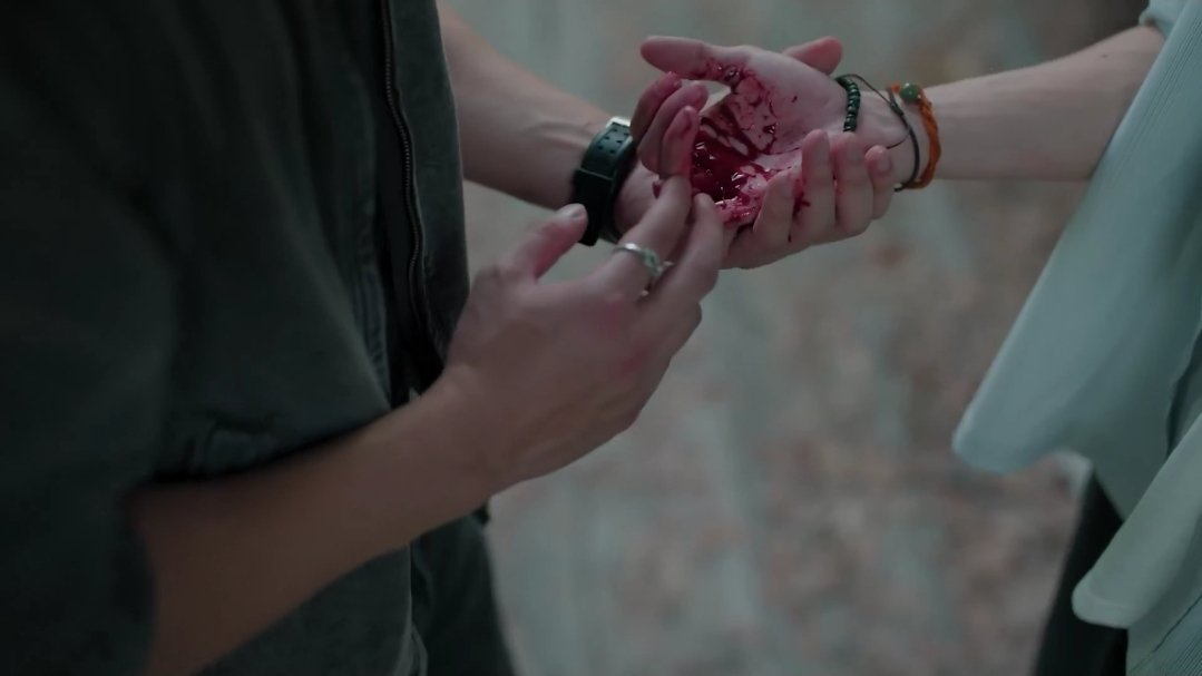 for199397's tweet image. ใครเป็นคนทำ!!! ผีก็ผีพี่สิงหาไม่เอาไว้หรอกนะ 

SINGSA LATAI EP9

#สิงสาลาตายEP9