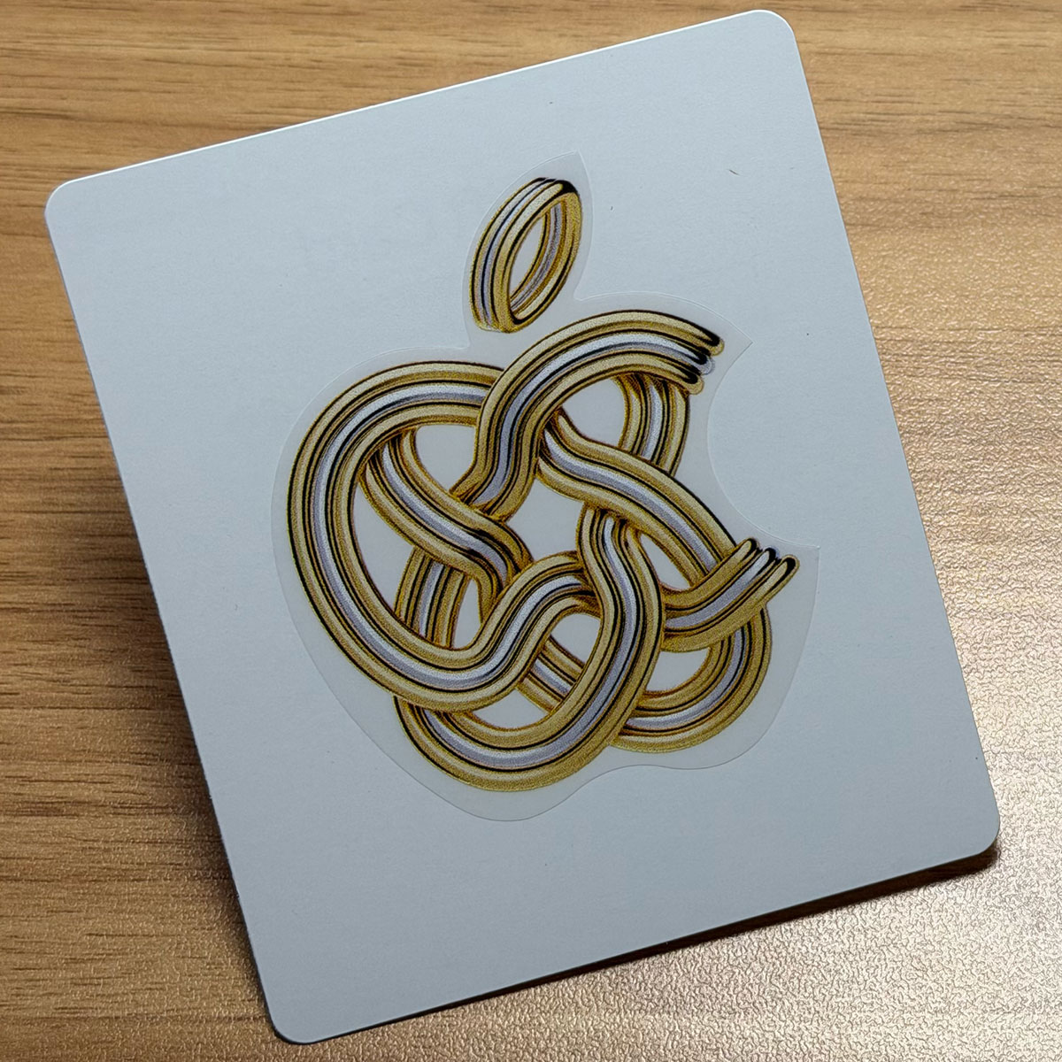 初売りでもらえるApple Gift Cardのデザインは、2023〜25年に使われ