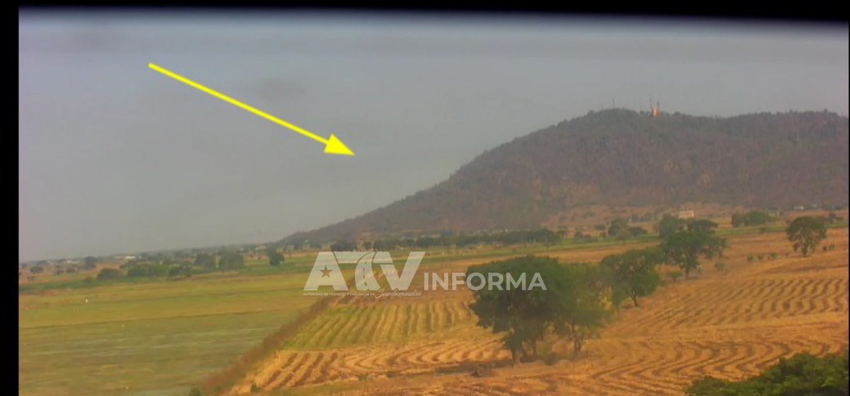 #ATVInforma | Se visualiza quema de maleza en el cerro Santa Ana, ubicado en Cabecera Cantonal de Samborondón. 

Unidades de combate de <a href="/BCB_Samborondon/">Benemérito Cuerpo de Bomberos de Samborondón</a> trabajan en el sitio para controlar la novedad.