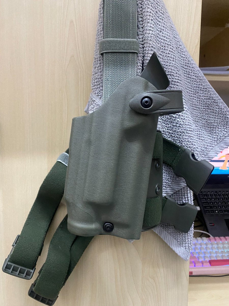 FederalWeekHG's tweet image. FBI SWAT 2010~2013 holster