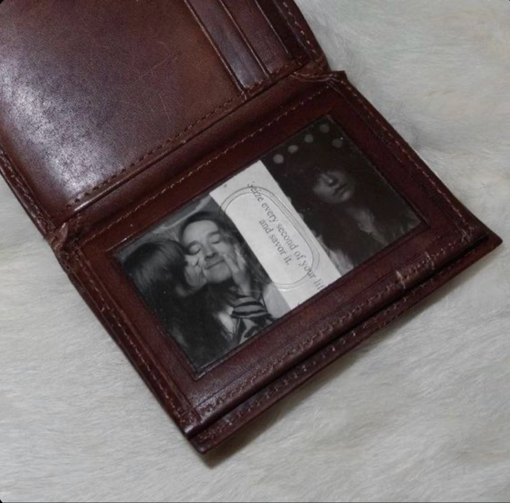 iien_050's tweet image. Some moments never leave, they settle