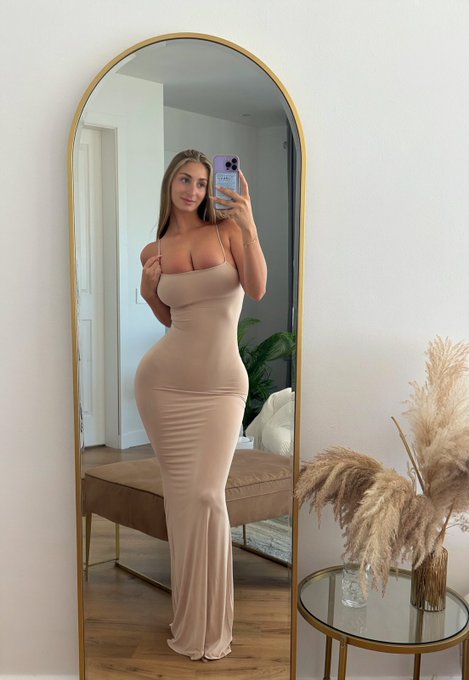 me or the fam for Christmas? https://t.co/l9CK78rTpu