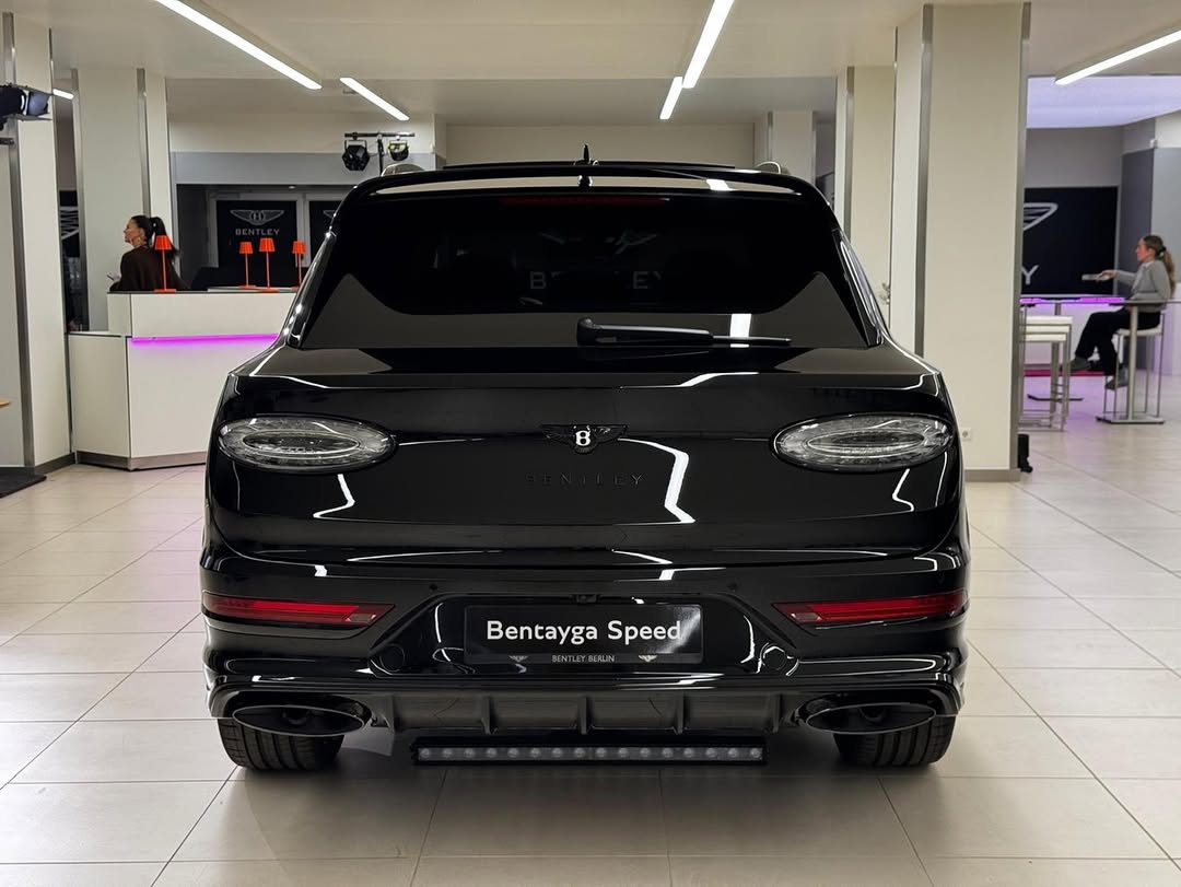 nocarcontext's tweet image. Bentley Bentayga 2026 🖤🖤