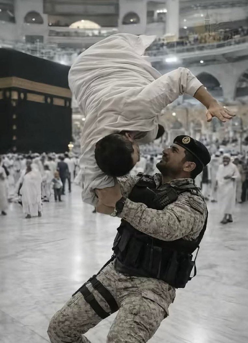 TheMuslim786's tweet photo. This is another example of the bravery of Saudi security personnel.  Saudi citizen Rayan bin Saeed Al-Asiri, who rescued a man attempting suicide at the Grand Mosque in Mecca, exemplified courage and selflessness at the holy site. We pray to Allah for his swift recovery and for the protection and reward of the security forces dedicated to serving the pilgrims.
