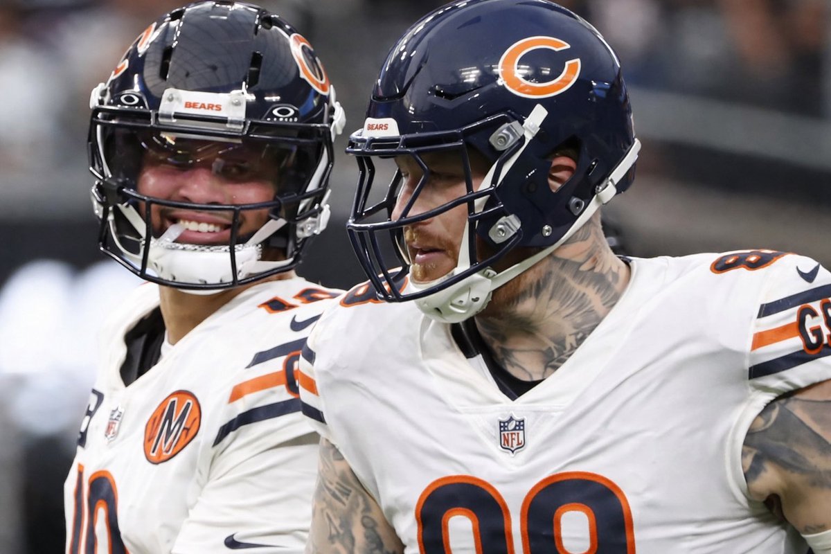 PolymarketBlitz's tweet image. Maxx Crosby, get ready to learn deep dish pizza buddy 👀